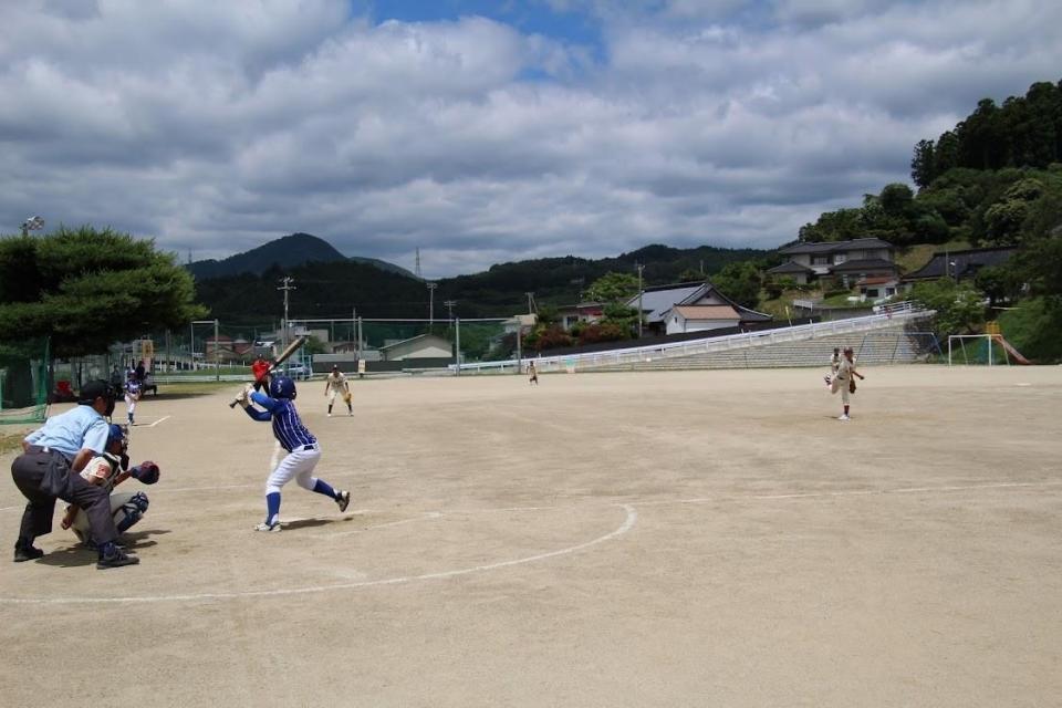 永井ファイターズVS猪川野球クラブ (1).jpg